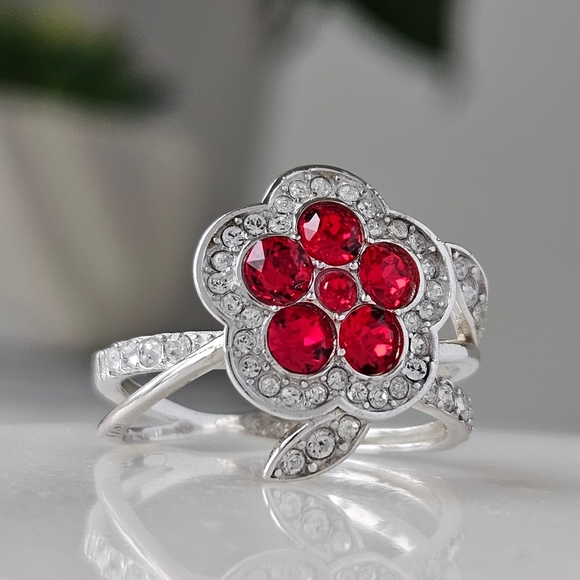 Red Flower Ring, 925 Sterling Silver Charmed Aroma - Picture 2 of 8